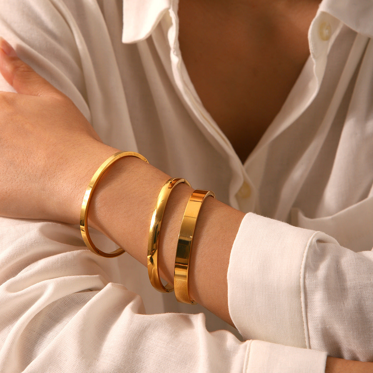 3-Piece Gold Bangle Bracelet Set
