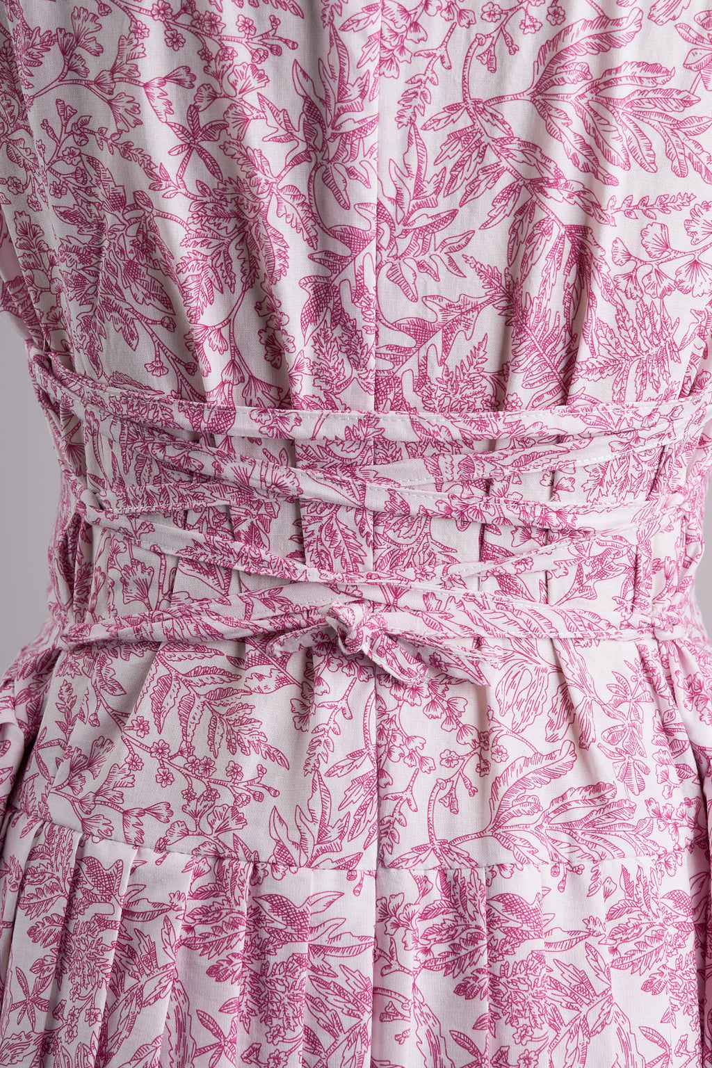 Tie Knife Pleat Ultra-Short Qipao