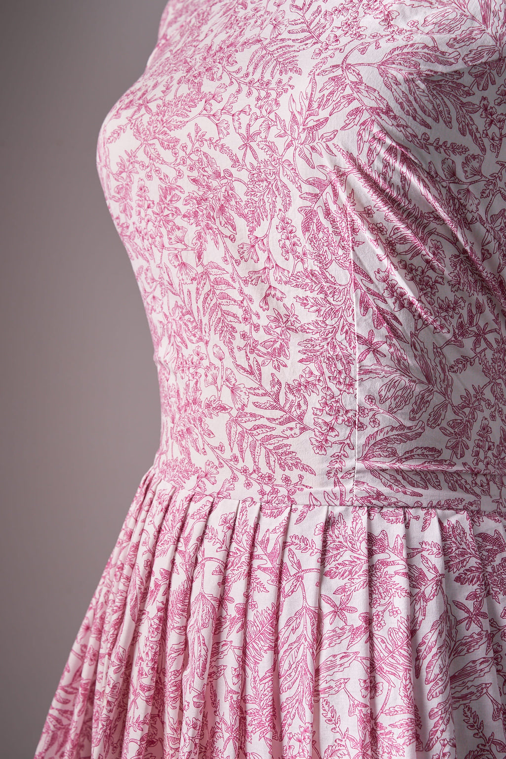 Tie Knife Pleat Ultra-Short Qipao