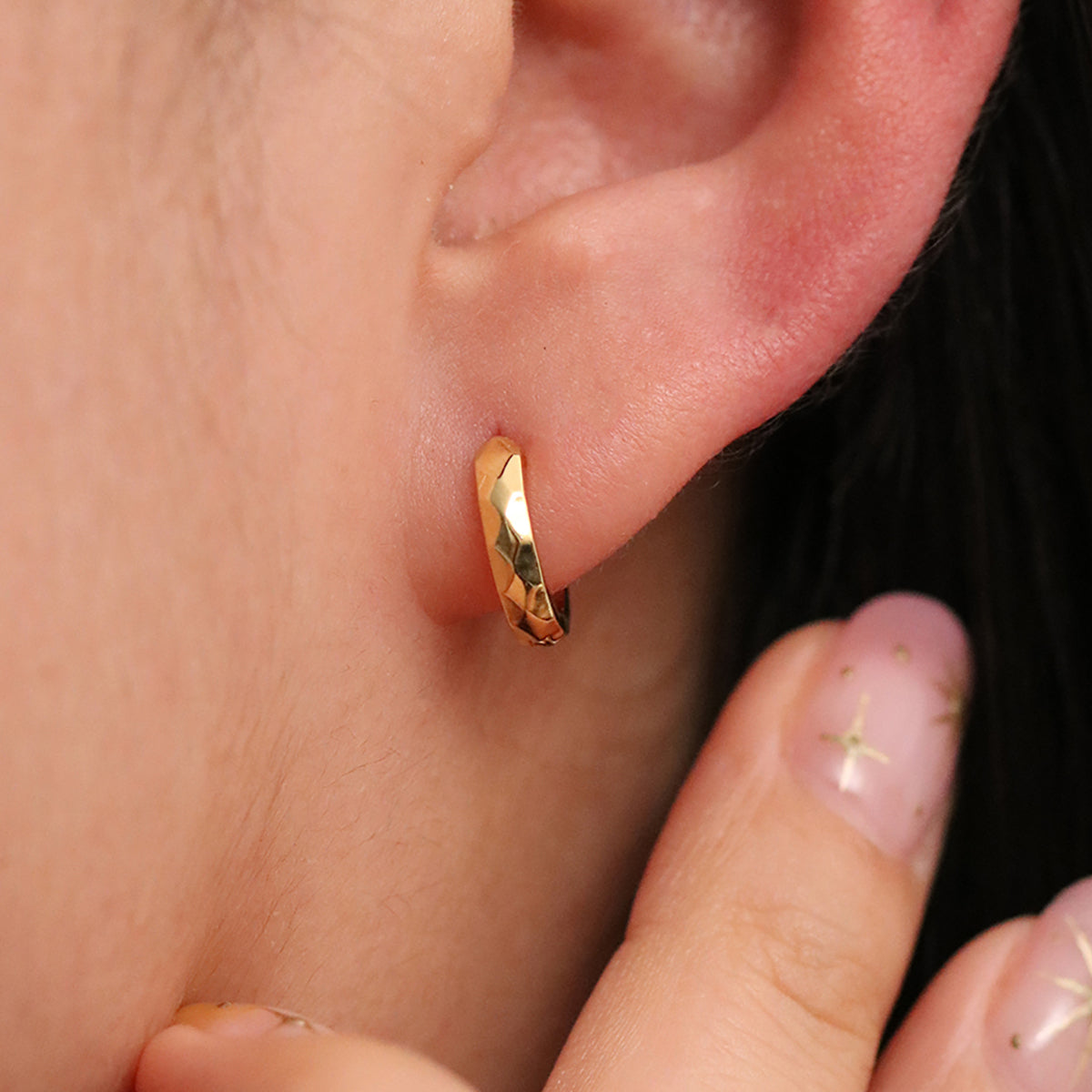 Hammered huggie earring-2