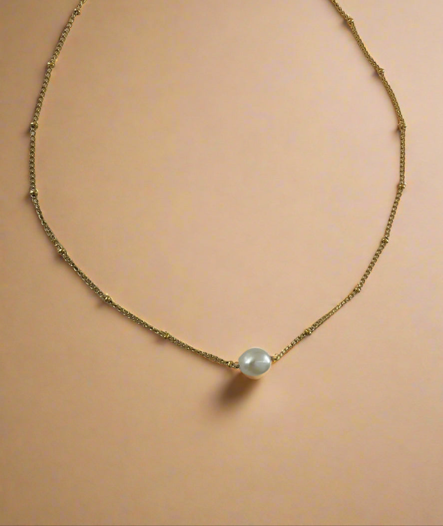 Pearl Short Necklace
