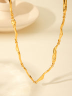 Irregular Bone Link Chain Necklace – 18K Gold-Plated Statement Choker