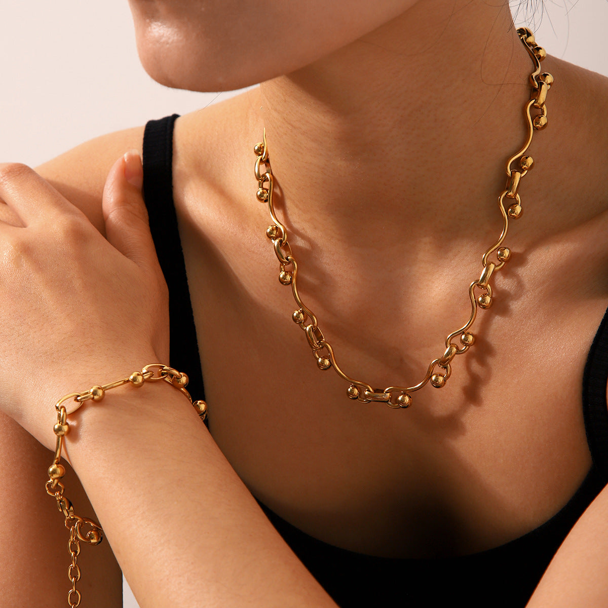 Wavy Orb Link Gold Bracelet