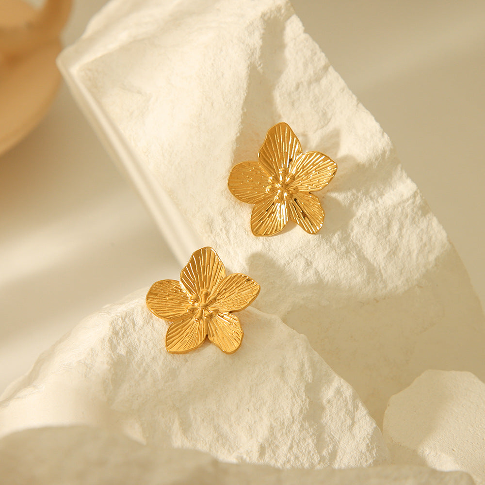 Gold Petal Stud Earrings – Floral Design
