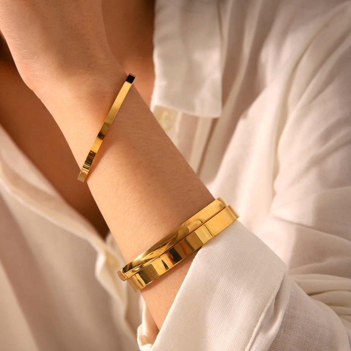 3-Piece Gold Bangle Bracelet Set
