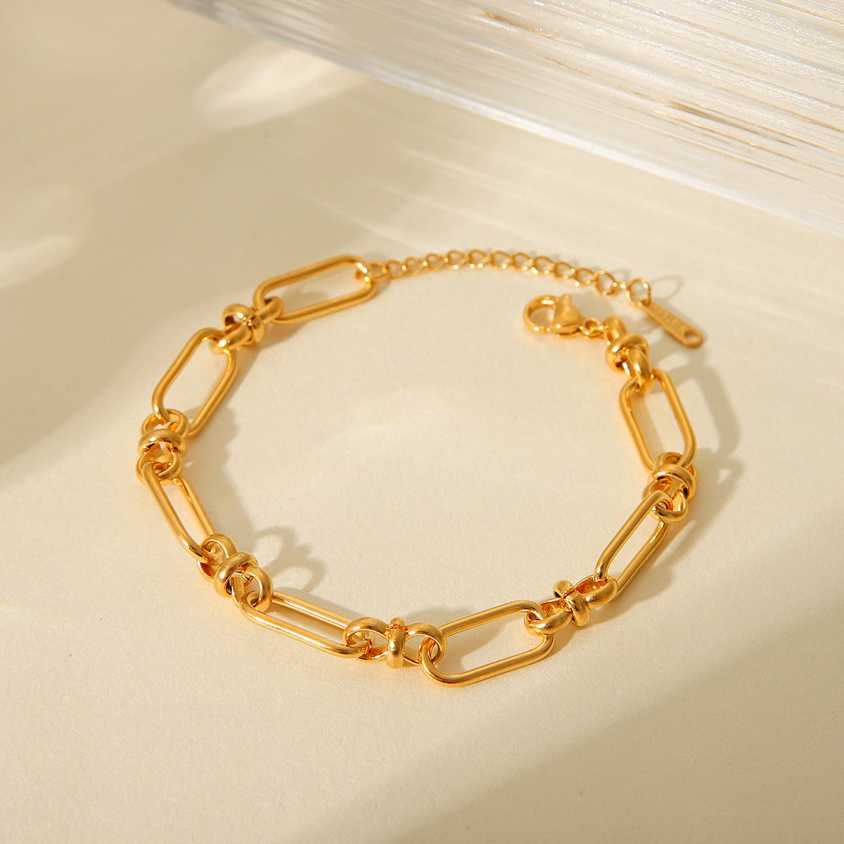 Modern Minimalist Geometric Link Bracelet