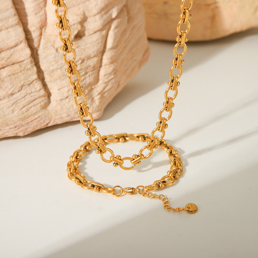 18K Gold Oval Link Chain Bracelet