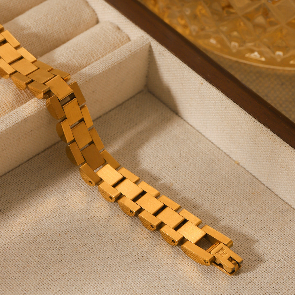 Chunky 18K Gold Chain Bracelet - Watchband Design
