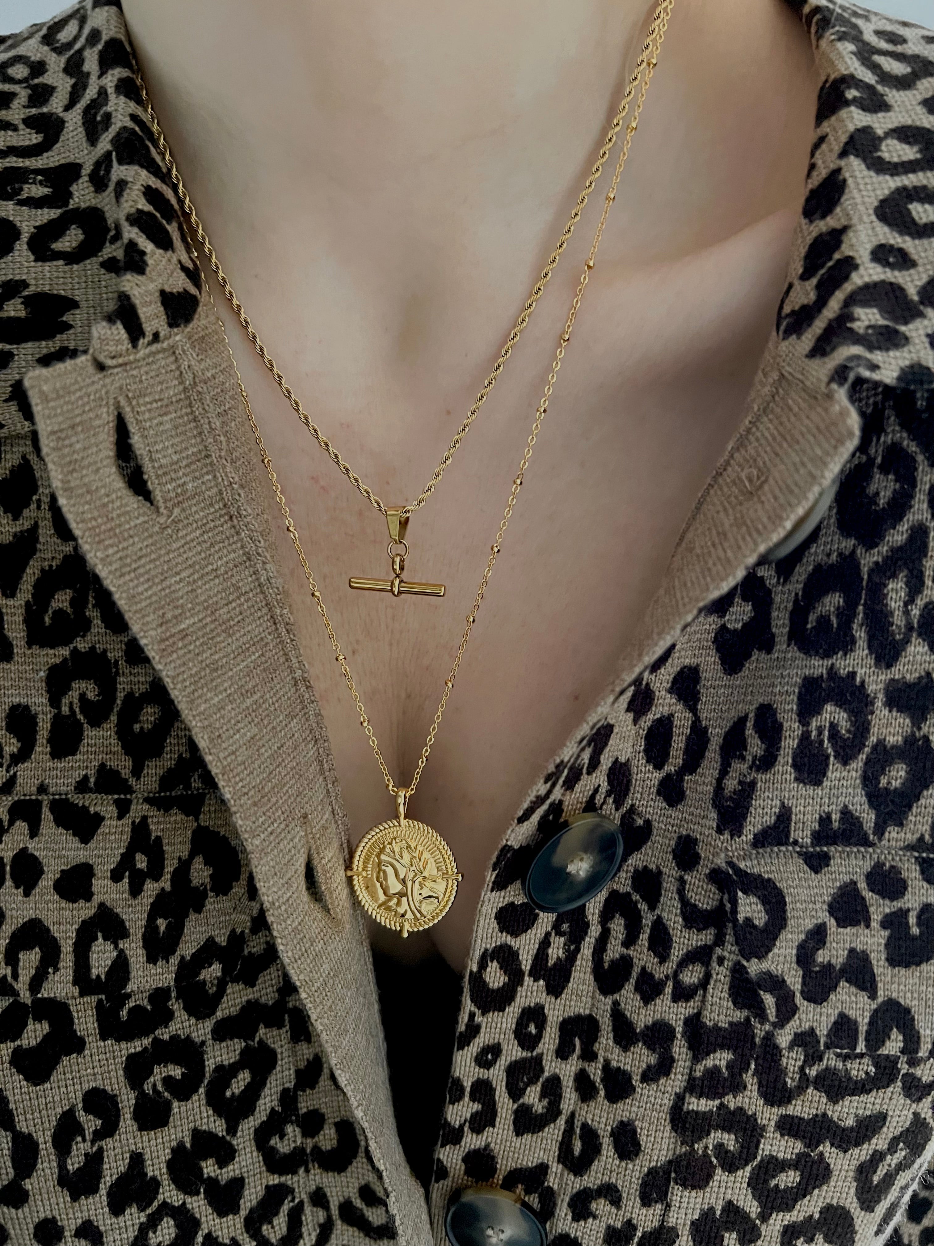 T Bar Twist Chain Necklace-1